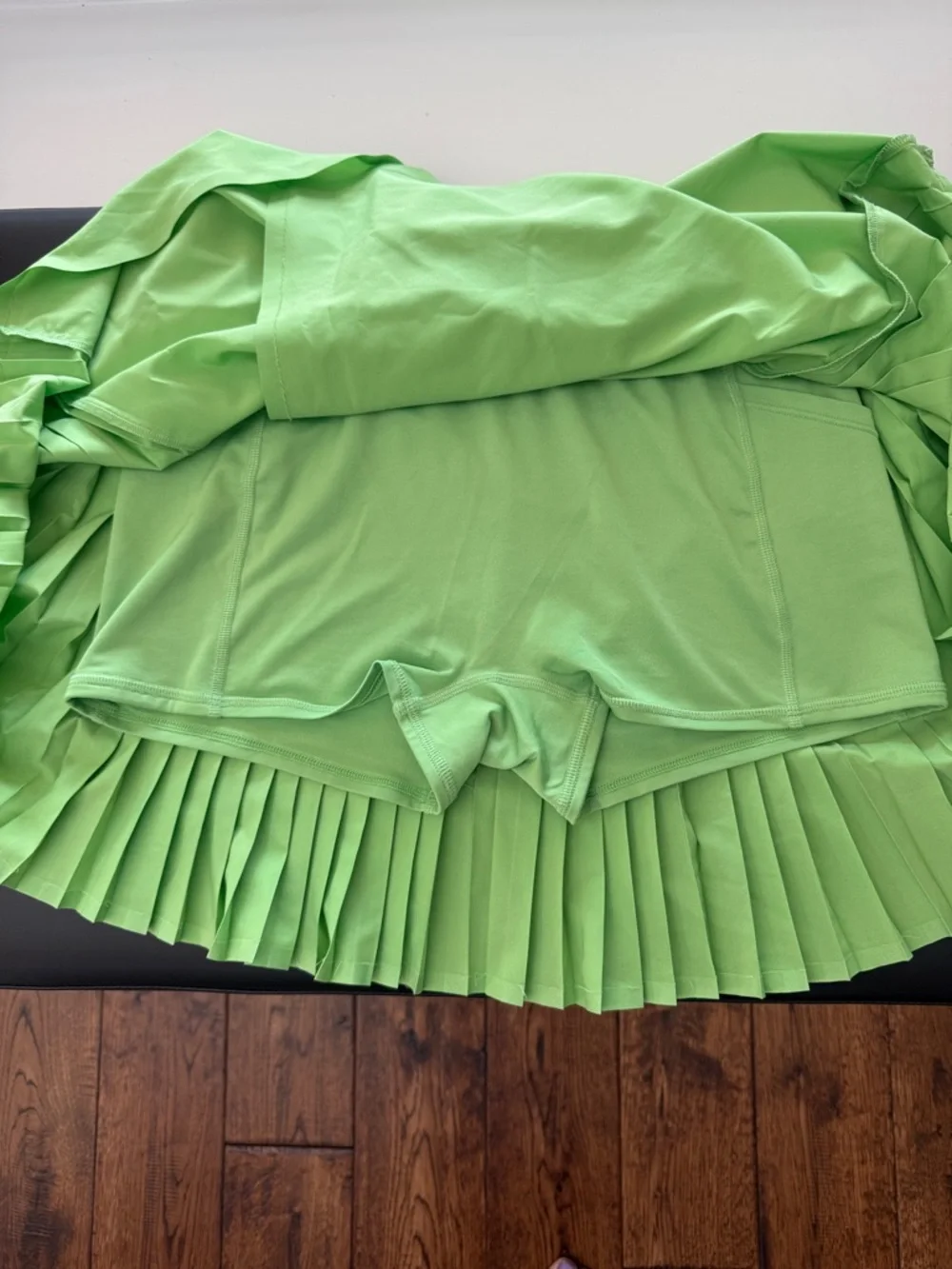 ALO Yoga Neon Green Pleated Golf Skirt